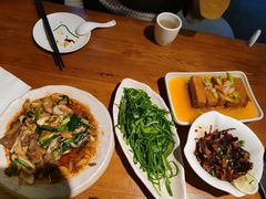 -隔壁老王·家常云南菜(花巷店)