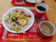 -猪戈戈超级猪脚饭(佳兆业店)