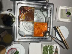 -海底捞火锅(宝龙广场夜宵主题店)