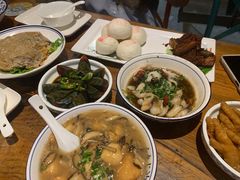 -陌上花开餐厅(云山路店)