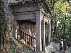 -灵岩山风景区