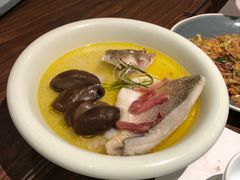 -港丽餐厅(正大店)