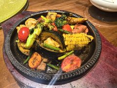 -青瓦餐厅·生鱼片·韩园烤肉(西塔店)