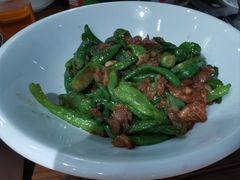 小炒肉-黄泥岗·地道湖北菜(奥特莱斯店)