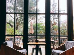 靠窗位-乌托邦咖啡(武侯祠店)