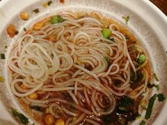 张飞牛肉粉-爆炸头阿姨小四川正宗川味小吃(无任何分店)