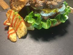 -HIGH FIVE哈福手工汉堡(桂林路店)