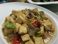 -天天向上素食餐厅(五台山店)