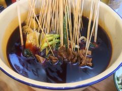 -拈签一笑黄牛肉辣卤串串