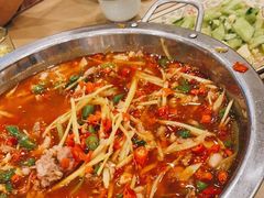 -焱焰鲜锅兔·佳味郑氏·自贡特色菜