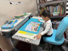 -康朴乐儿童学习桌椅(蓝色港湾店)