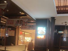 -阿瓦山寨·湘菜现炒·剁椒鱼头王(咸阳总店)