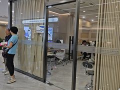 -上海大学附属上海和平眼科医院