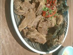 -有红鸡毛店·川菜(建设路店)