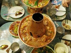 土司铜锅油焖鸡-浩海火燒雲傣家菜(静安芮欧店)