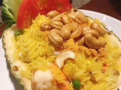 菠萝海鲜炒饭-mango tree芒果树泰国餐厅(青岛万象城店)