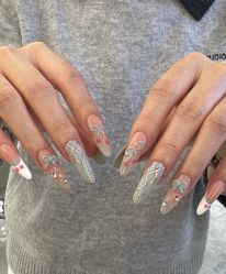 -U+nail优加专业美甲美睫