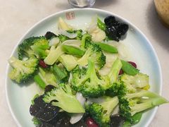 -小吊梨汤·北京菜·烤鸭(双井乐成中心店)