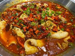 麻辣水煮鱼-叶派龙虾•招牌香辣蟹·海鲜(中海国际店)