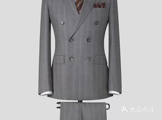 冷知识|为什么西装大佬会多买一条裤子