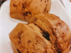 -李与白包子铺(桐梓林店)