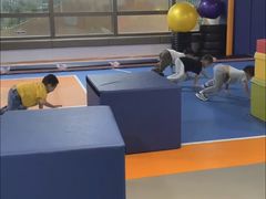 -侎宝运动成长中心(嘉定大融城店)