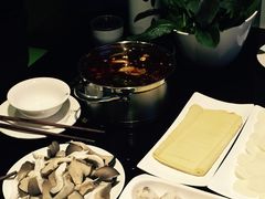 -唯爱KTV聚会餐厅(仙林东城汇店)