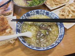 招牌牛肉汤-八百里牛肉汤(盖饭·锅贴·万象城店)