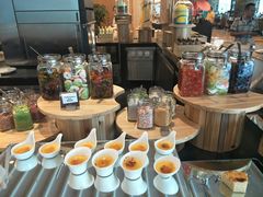 -圣丰索菲特·2 On 988 Café 自助餐厅