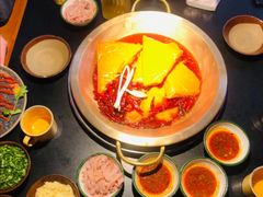 -王婆乔鲜鱼自助火锅(蜀汉路店)