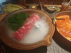 -三出山火锅(南京万象天地店)