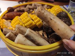 -松沪名灶·豆浆鱼头·新上海菜(飞航吾悦广场店)