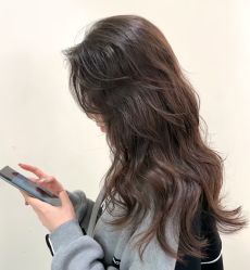 -十六番发型师事务所