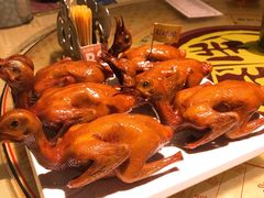 招牌烤乳鸽-石岐佬中山菜馆(张溪店)