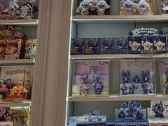 -名创优品(山东青岛华润万象城店)
