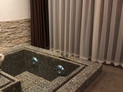 -裕龙汤泉