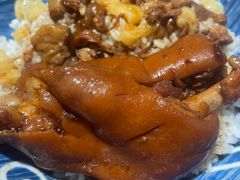 -红猪卤肉饭(大西洋美食城店)