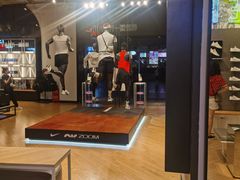 -NIKE品牌体验店(南京东路店)