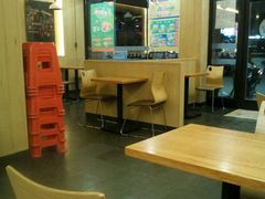 大堂-华莱士·全鸡汉堡(坡头店)