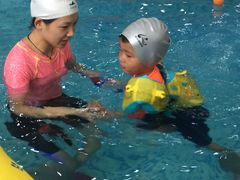 -乐悠游亲子游泳俱乐部