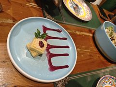 -米德维奇俄式西餐厅(西六道街店)