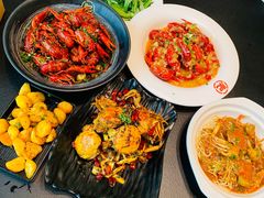-肥肥虾庄·金牌油焖大虾(东湖欢乐谷店)