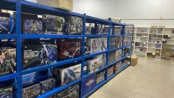 -逝水玩具折扣店