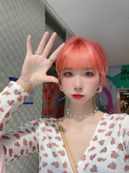 -BULB STUDIO 巴柏明星发型工作室