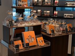 -Laderach 莱德拉(上海环贸iapm店)