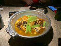 -沪小胖小龙虾(淮海中路旗舰店)