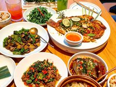 -一坐一忘云南菜(嘉里中心店)