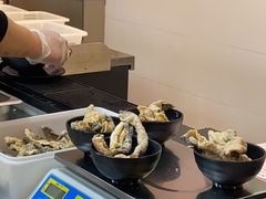 炸鱼皮-肥汁米蘭香港米线(长宁来福士店)