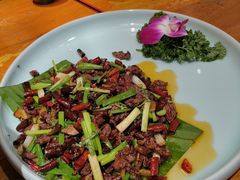 -老滇山寨•云南特色菜•地方菜•民族风情歌舞表演(金碧店)