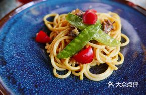 招牌咖喱鸡肉意面